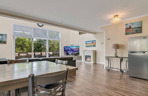 Tannersville Chalet De Esquí | 4 hab, piscina interior, sauna, a minutos de la pendiente,