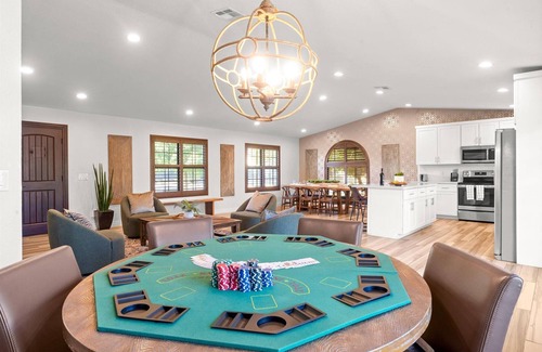 Paradise Valley Village Casa | The Betty Elyse | Perfect location w/ pool & loaded amenities