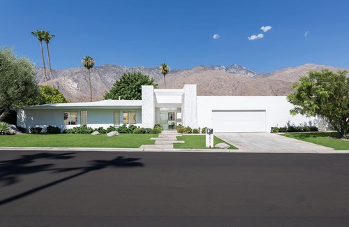 Indian Canyon Casa | The Betty Grable Estate On The Golf Course In Indian Canyons Neighborhood! Incredible Mountain Views!