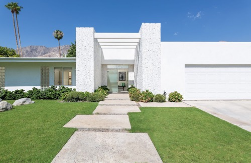 Indian Canyon Casa | The Betty Grable Estate On The Golf Course In Indian Canyons Neighborhood! Incredible Mountain Views!