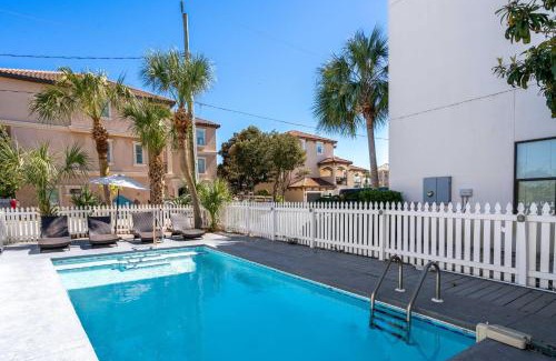 Frangista Beach Casa | The Beverly