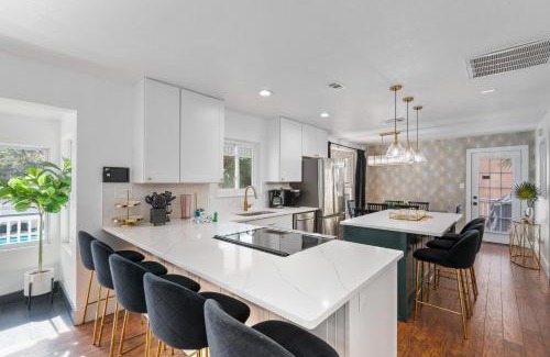 Frangista Beach Casa | The Beverly
