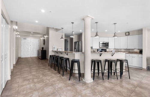 Myrtle Beach Casa | The Big Bali Baller 7 BR Penthouse Suite Loft with Pool