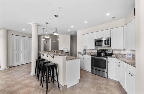 Myrtle Beach Casa | The Big Bali Baller 7 BR Penthouse Suite Loft with Pool