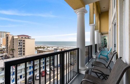 Myrtle Beach Casa | The Big Bali Baller 7 BR Penthouse Suite Loft with Pool