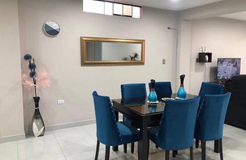 Chimbote Apartamento | the big blue house #2