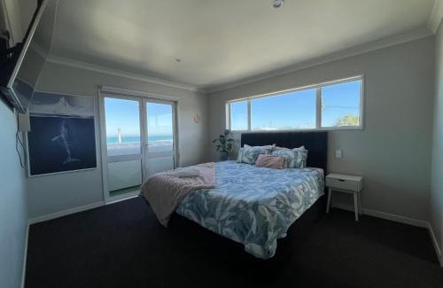 Kaikoura Casa | The big blue house