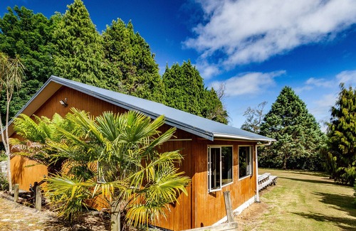 Raetihi Casa | THE BIG CHILL - RAETIHI HOLIDAY HOME, pet friendly in Raetihi