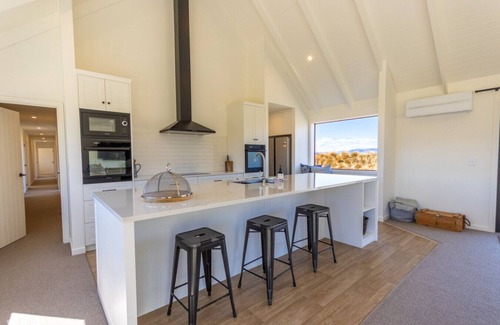 Twizel Casa | The Big House, Twizel