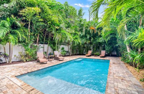 Siesta Key Village Casa | The Big Kahuna