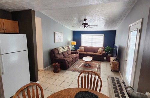 Ashley Oaks Casa | The Big Red Barn Unit #1-Direct trail access within 150 yards to G-23
