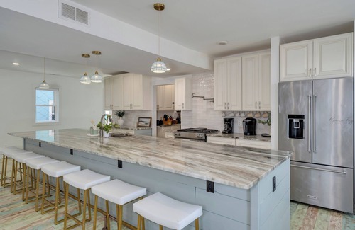 Wildwood Casa | The Bikini Bottom Shore House, Spacious 8 Bedrooms, 7 Baths, Sleeps up to 25