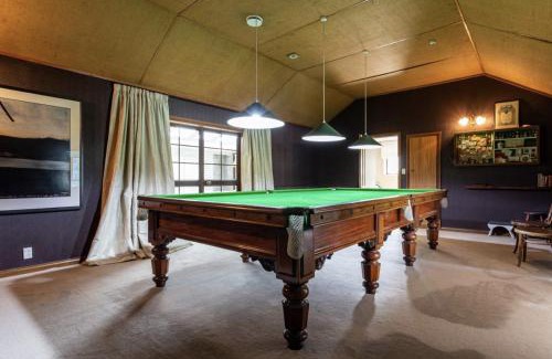 Frankton Casa | The Billiards Room