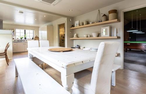 Frankton Casa | The Billiards Room