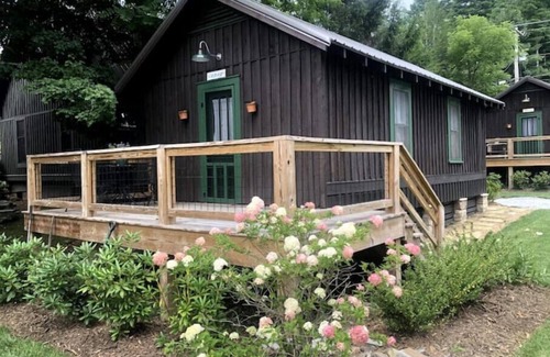 Cashiers Cabina | The Birch Cabin - Part of Cashiers Lake Cabins