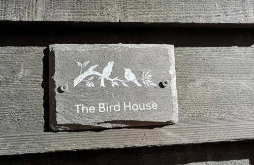 Colchester Casa | The Bird House at Woodburn Cottage