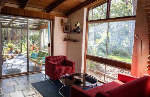 One Mile Casa | The Bird House