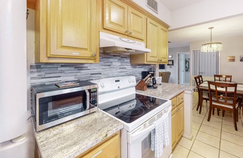 Sailhouse Condominio | The Birds and the Beach w/ Pool, Tennis, Pier & Boat Launch