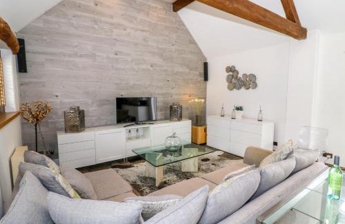Ettington Casa | The Bit on the Side