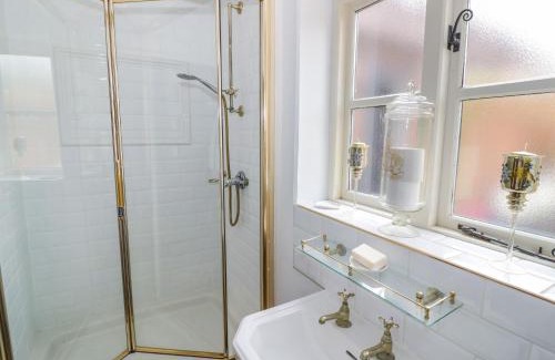 Ettington Casa | The Bit on the Side