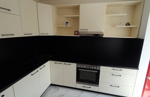 Sofia Apartamento | The Black and White Apartment