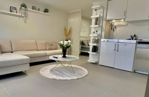 Stavanger Condominio | The Black Door