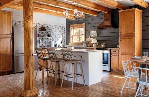 Baxter Cabina | The Blackburn Grand Cabin