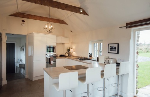 Narberth Casa | The Blacksmiths - Luxury Cottage, Countryside Views, Pet Friendly
