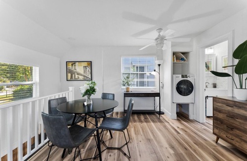 St. Petersburg - Clearwater Casa | The Blissful Retreat of Magnolia Heights