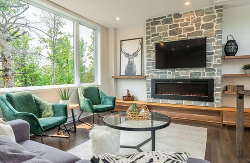 Saint Donat Chalet De Esquí | The Blomidon | BBQ & Fireplace | Workspace