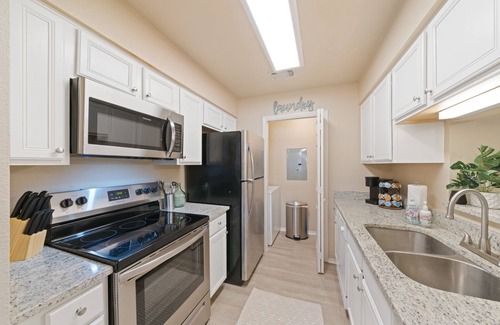 Wetmore Apartamento | The Blue Belle welcomes you! Rim/La Cantera Area
