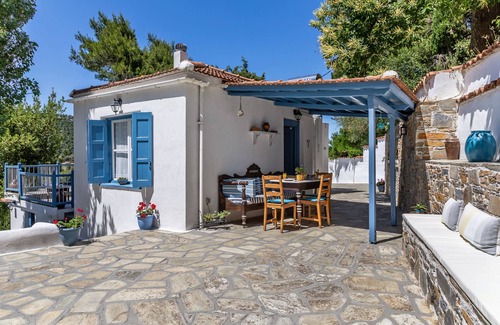 Skopelos Cabaña | The Blue Cottage - totalmente privado, con piscina, en el campo