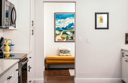 Bentonville Casa | The Blue Door Bentonville is an ideal Bike In/Bike Out location, close to dwtwn.