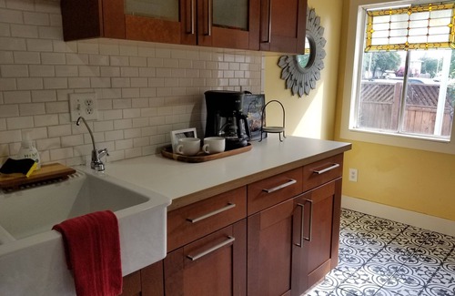 Oakdale Casa | The Blue Door Cottage - Vintage meets Modern