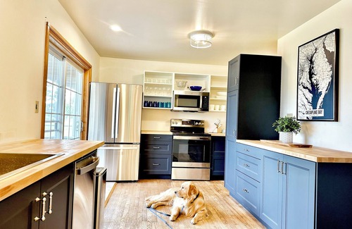 Woolford Casa | The Blue Heron-Spacious Waterfront Eastern Shore getaway with kayaks