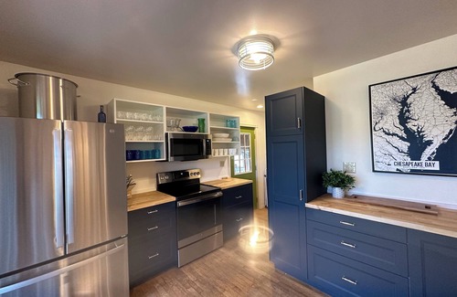 Woolford Casa | The Blue Heron-Spacious Waterfront Eastern Shore getaway with kayaks