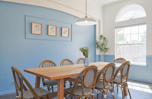 Corinth Casa | The Blue Holly - Bright & Spacious with a Pool