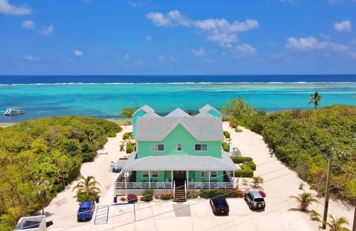 Colliers Bay Condominio | GRAN APERTURA ESPECIAL - FEBRERO Y MARZO - ¡NUEVA CAMA Y DESAYUNO!