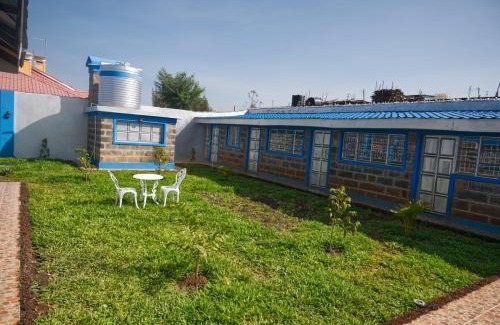 Nakuru Cama Y Desayuno | The Blue Wave