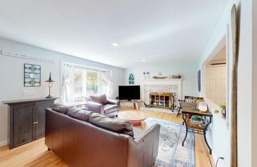 Brewster Casa | The Blue Whale Cottage