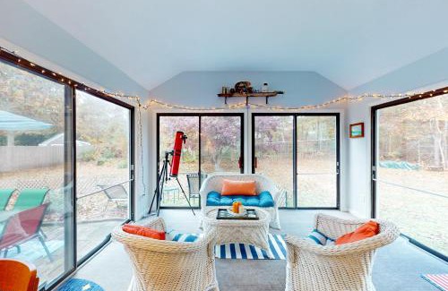 Brewster Casa | The Blue Whale Cottage