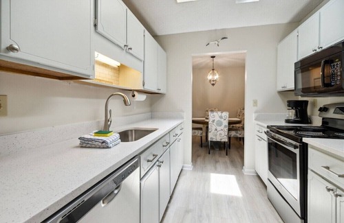 Fernandina Beach Casa | The Blue Whale - Just Blocks to the Beach