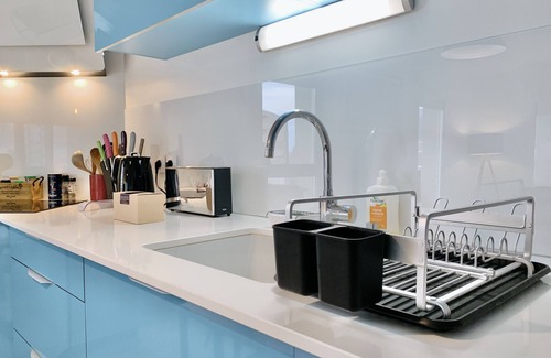 Secteur 1 Apartamento | The Bluesky |Train sation, Europole |Garage 💙 #CI
