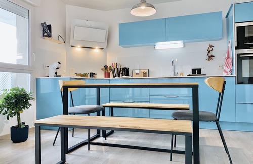 Secteur 1 Apartamento | The Bluesky |Train sation, Europole |Garage 💙 #CI