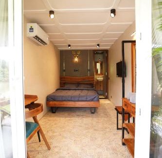 Karjat Complejo | The Boat Club,Karjat