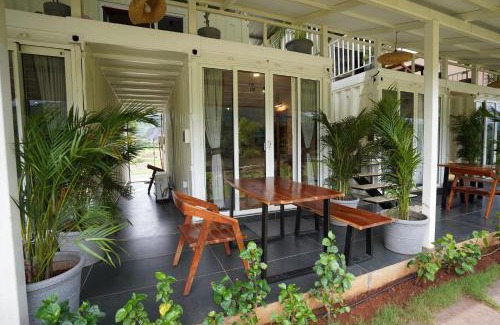 Karjat Complejo | The Boat Club,Karjat