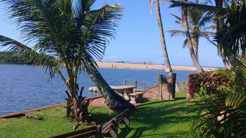 Zinkwazi Beach Apartamento | THE BOAT HOUSE, 53 Nkwazi Drive