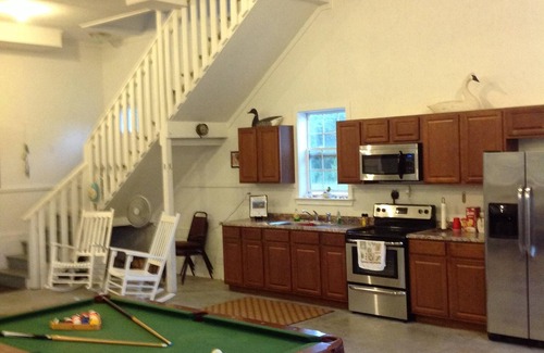 Cedar Island Casa | The Boathouse, una cabaña de vacaciones / caza y pesca de clase mundial