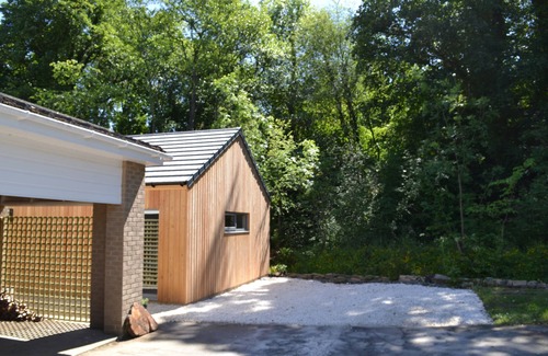 Riding Mill Cabaña | The Boathouse en Riding Mill, una casa de vacaciones contemporánea de 2 dormitorios.