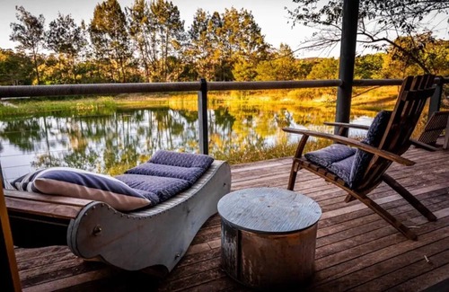 Ravensbourne Cabaña | The Boathouse fabulous weekends on Cloudlake.